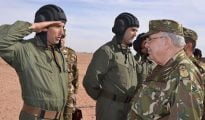 Gaïd Salah réaffirme à Béchar l'importance de rehausser le niveau d'instruction des Forces armées 43 Gaïd Salah réaffirme à Béchar l'importance de rehausser le niveau d'instruction des Forces armées 43