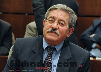 Ouyahia réunit un conseil interministériel consacré à la dynamisation de l'enseignement de Tamazight 1