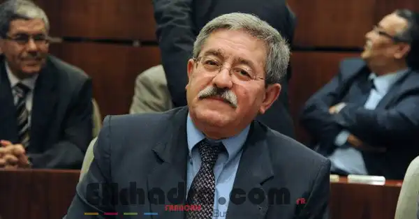 Ouyahia réunit un conseil interministériel consacré à la dynamisation de l’enseignement de Tamazight