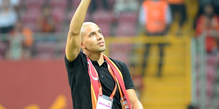 Feghouli signe à Galatasaray 1
