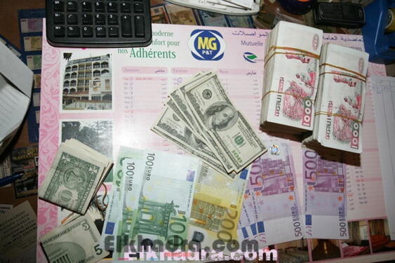 أسعار صرف العملات الاجنبية مقابل الدينار الجزائري في البنوك و السوق السوداء اليوم الجمعة/1سبتمبر 2017 2