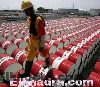 L’OPEP ENVISAGE DE RÉDUIRE SA PRODUCTION AU-DELÀ DE MARS 2018 Le baril se hisse au-dessus des 57 dollars