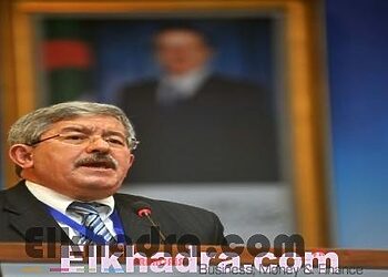 Ahmed Ouyahia : nécessité de réviser la loi sur les hydrocarbures, d’investir dans le gaz de schiste et dans la production des carburants 18