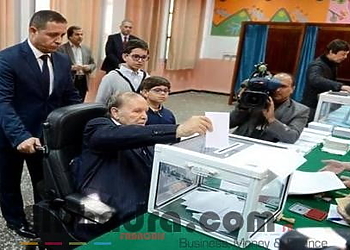 Elections Locales 2017 : le Président Bouteflika accomplit son devoir électoral 1
