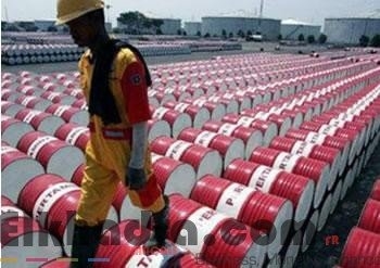 LE PÉTROLE SE MAINTIENT À SES PLUS HAUTS NIVEAUX DEPUIS JUILLET 2015 Le baril sous la menace des Américains 1