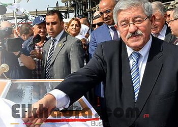Ahmed Ouyahia samedi à Reggane pour inaugurer des projets énergétique et industriel 8