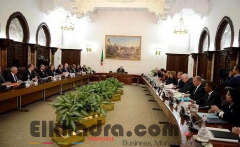 Le Conseil des ministres adopte 2 projets de loi sur la protection des données personnelles 2
