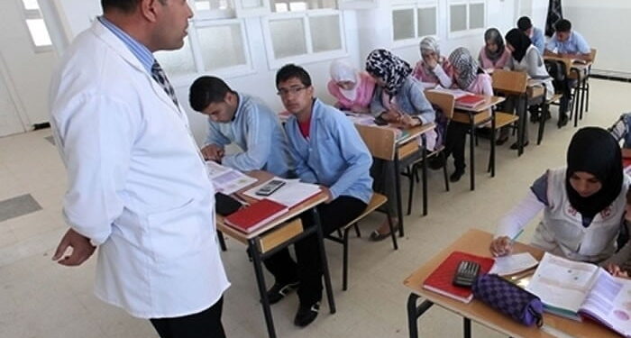 آلاف الأساتذة مرضى بالسرطان والنوبات العصبية 1