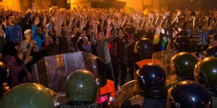 المغرب: آلاف المحتجين يتظاهرون في مدينة جرادة بعد وفاة شخصين في منجم مهجور 1