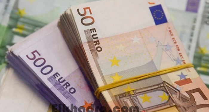 سعر اليورو و الدولار مقابل الدينار الجزائري في السوق السوداء اليوم 23 ديسمبر2020 1