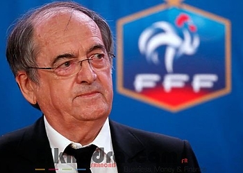 Match amical entre Elkhadra et la France en Algérie 1