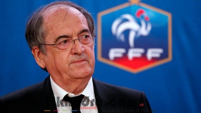 Match amical entre Elkhadra et la France en Algérie 1