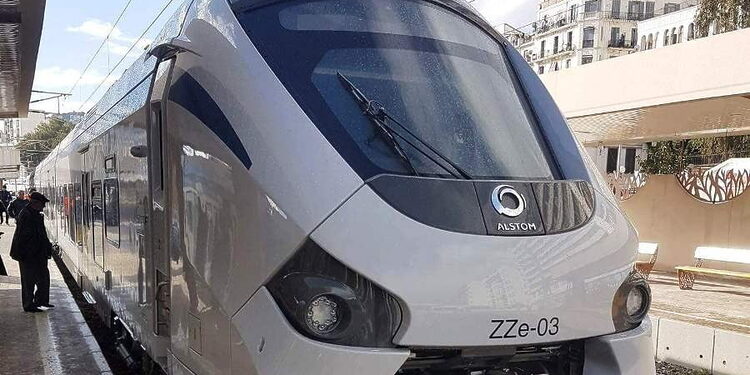 Alger-Oran sur le Coradia : le public découvre la nouvelle qualité de service 1