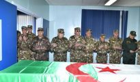 Crash de l'avion militaire: Gaïd Salah se recueille à l'Hôpital d'Aïn Naâdja à la mémoire des victimes 13 Crash de l'avion militaire: Gaïd Salah se recueille à l'Hôpital d'Aïn Naâdja à la mémoire des victimes 13