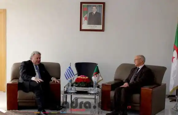 Yousfi discute de la coopération économique avec le vice-ministre grec des Affaires étrangères
