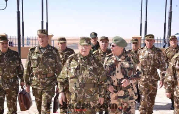 Gaïd Salah en visite de travail à la 6ème Région militaire à Tamanrasset ce dimanche 2