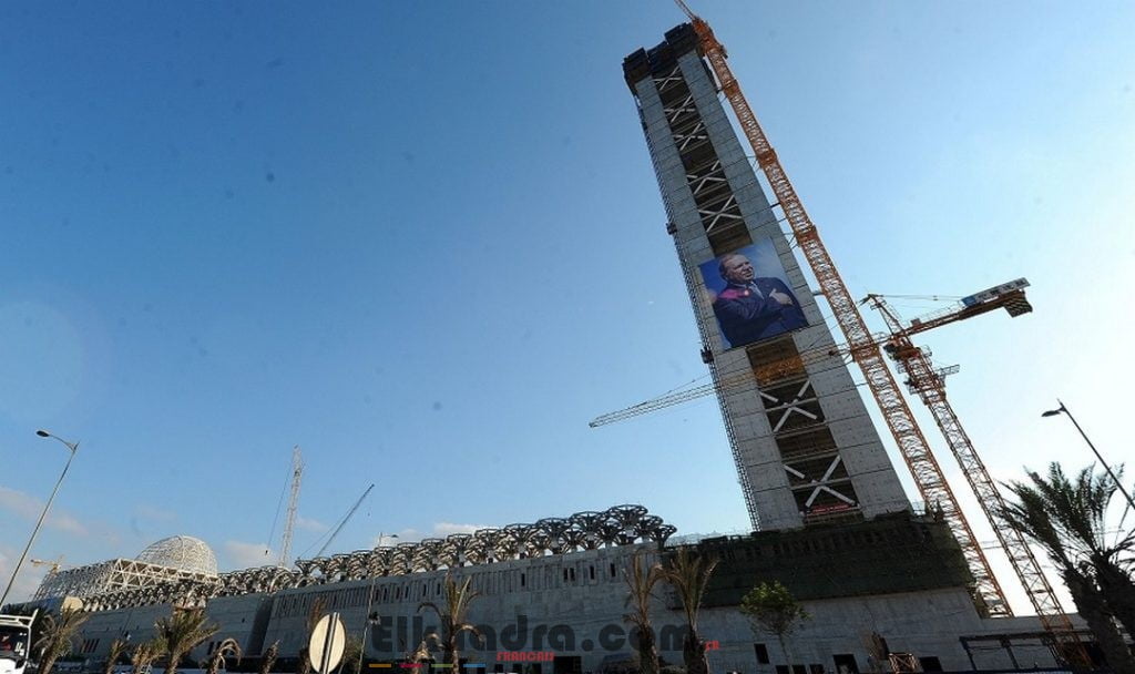 Bouteflika inspecte les travaux d'avancement de la Grande Mosquée d'Alger 2