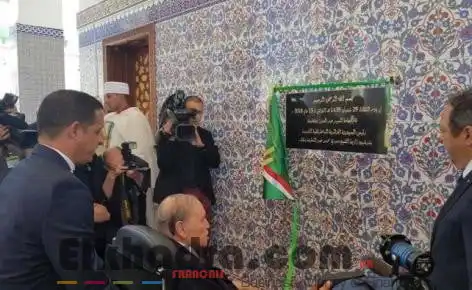 Bouteflika inaugure le siège de la Zaouïa Belkaidia à Alger 2 Bouteflika inaugure le siège de la Zaouïa Belkaidia à Alger 2