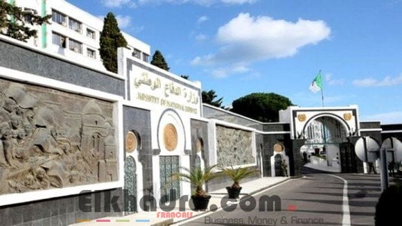 Deux narcotrafiquants arrêtés et plus de 240 kg de kif traité saisis à Tlemcen (MDN) 1