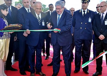 Ouyahia inaugure la 23e édition du Salon international du livre d'Alger 9