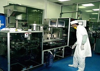 Médicaments: impliquer les laboratoires pharmaceutiques dans le remboursement 1