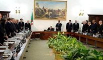 Plusieurs projets de loi adoptés par le Conseil des ministres 24 Plusieurs projets de loi adoptés par le Conseil des ministres 24