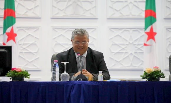 Algerie : réunion président de la FAF- membres des différents staffs des Verts pour préparer le Cameroun 2