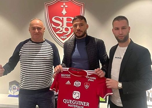 OFFICIEL : Youcef Belaili signe à Brest ! 1