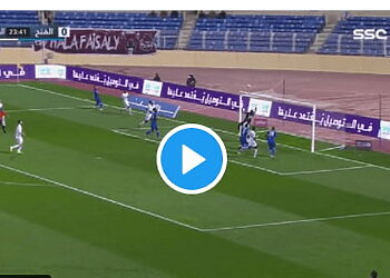 BUT de Sofiane Bendebka face à Al Faisaly 8