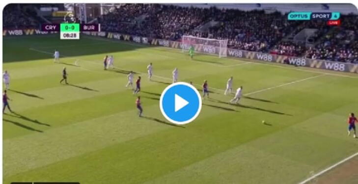 superbe passe décisive d’Olise, cette fois-ci face à Burnley