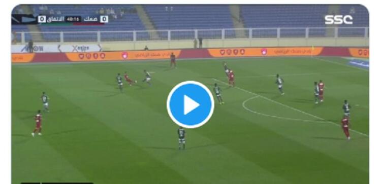 le but de Hilal Soudani dans les filets de Mbolhi