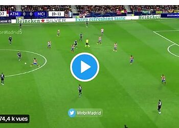 La passe de Riyad Mahrez video 17