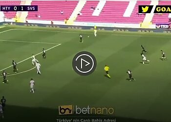 le but exceptionnel de Yassine Benzia contre Sivaspor (vidéo) 12