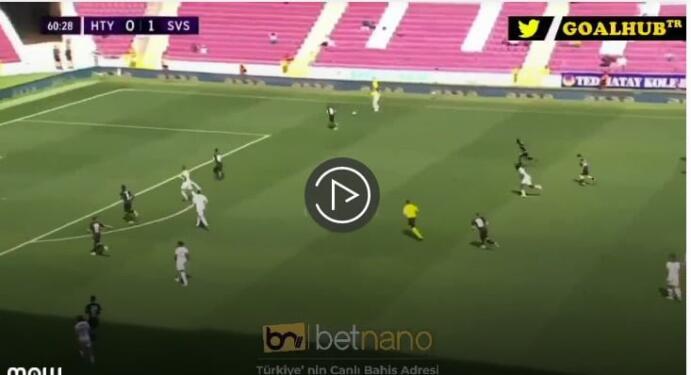 le but exceptionnel de Yassine Benzia contre Sivaspor (vidéo)