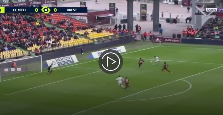 But Youcef Belaïli Brest vs Metz 1