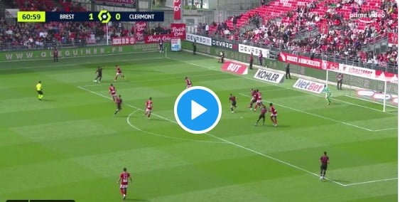 Très belle passe décisive de Youcef Belaïli 1