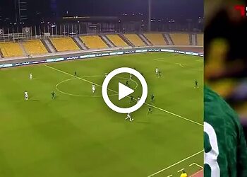 vidéo Le but de Riad Benayad qui ouvre le score pour les Verts ! Algérie vs Iran 8