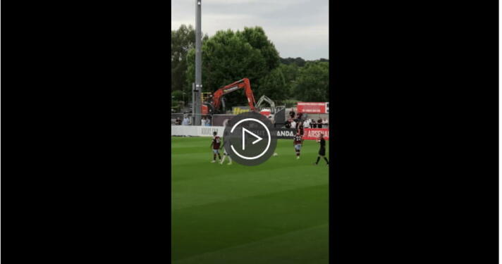 vidéo: Saïd Benrahma a inscrit un joli but sur coup-franc en amical face à Ipswich Town