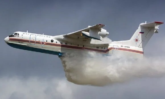 Algerie: L'avion bombardier d'eau russe reprend du service pour éteindre les feux encore actifs à El-Tarf 1