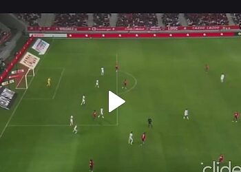 LE BUT D’ADAM OUNAS ! QUELLE REPRISE DE VOLÉE- vidéo 17