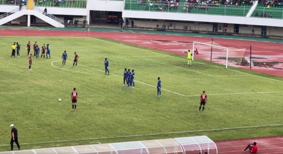Coupe de la Confédération: l'ASC Kara - USM Alger 0-2 1