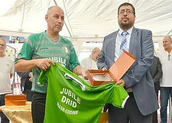 Football: Nasreddine Drid honoré par le MJS 4