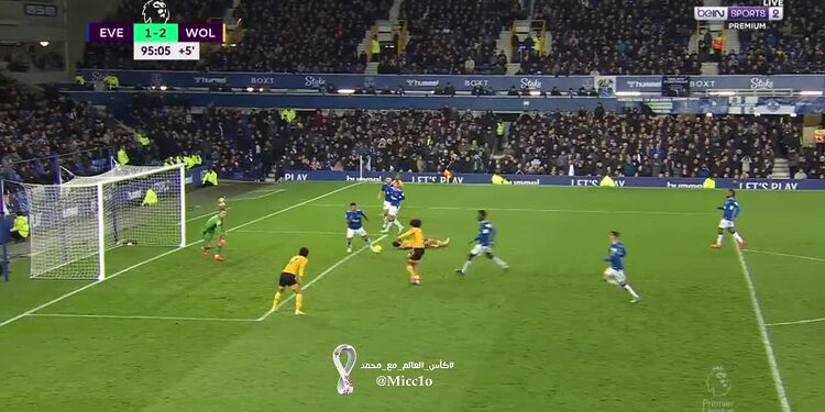 video: Rayan Ait Nouri offre la victoire aux Wolves à la dernière minute face à Everton ! 1