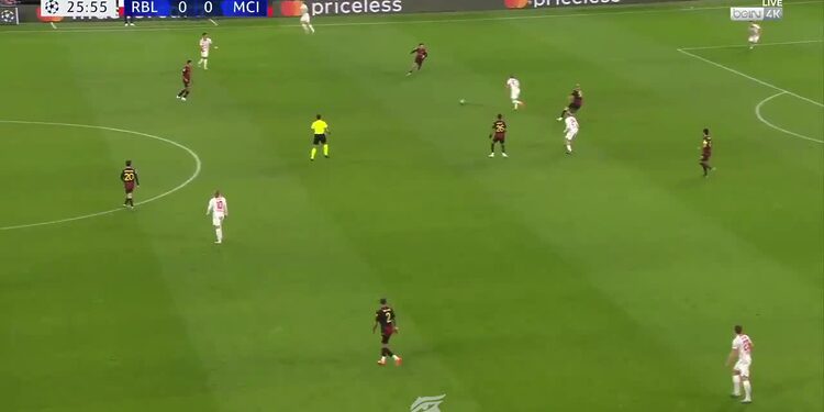 LE BUT DE RIYAD MAHREZ DANS LES FILETS DE LEIPZIG ! 1