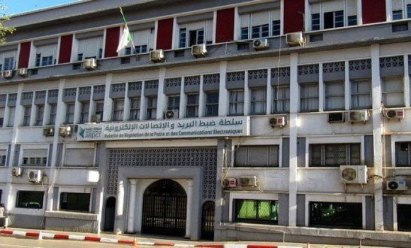 الانترنت الثابت والنقال: تسجيل أزيد من 50 مليون مشترك الى غاية نهاية الثلاثي الأول من سنة 2023 في الجزائر 1