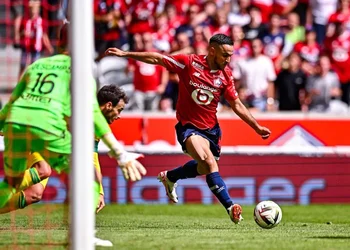 Le but d'Ounas face à Nantes vidéo 17