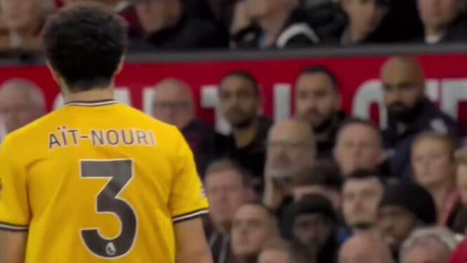 résumé : match de Ait Nouri vs Manchester United