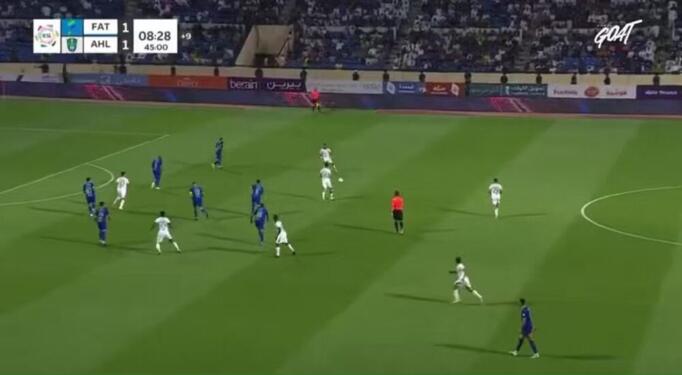 شاهد ردة فعل المعلق البرازيلي على كوبري رياض محرز في البرازيلي بيتروس