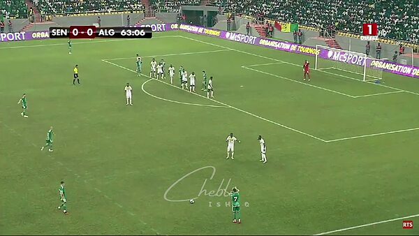 LE BUT DE FARÈS CHAÏBI SUR PASSE DE RIYAD MAHREZ !