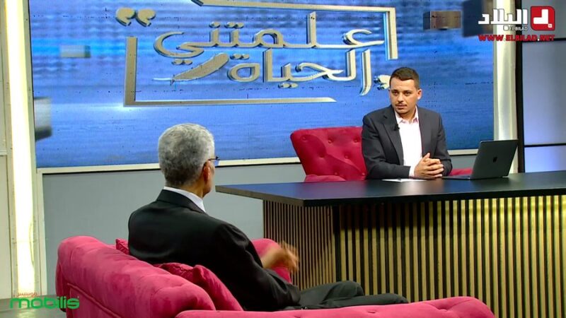 شاهد فخر العرب الحقيقي .. العالم بشير حليمي معرب الكمبيوتر يكشف سر هذا الانجاز وكم قيمة المبلغ الذي قدمته شركة ميكروسوفت لشراء خوارزميته